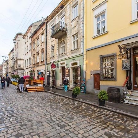 Подобово У Львові, На Вулиці Краківській 26 Біля Добробуту Центр Exteriér fotografie